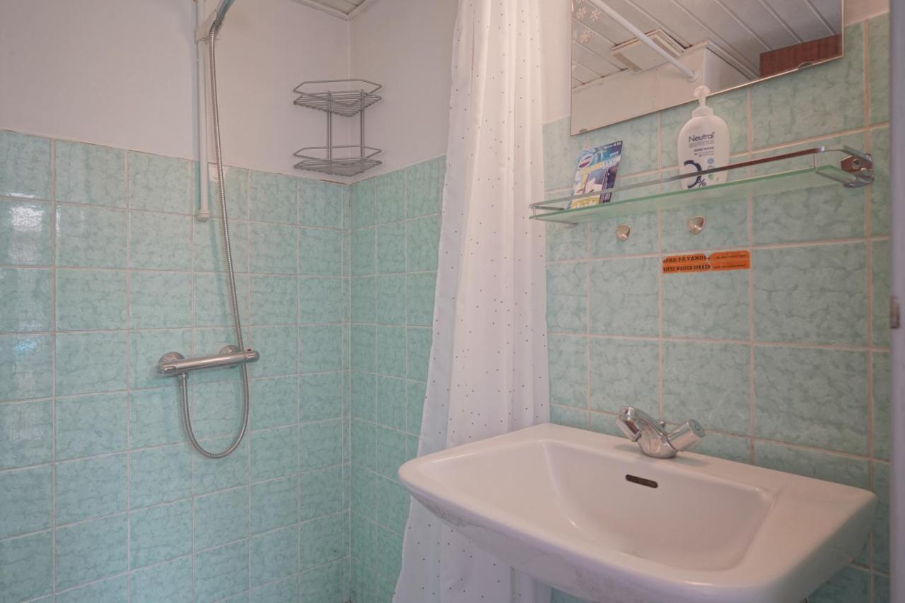 Badsted Sommerhus Gudhjem Extérieur photo